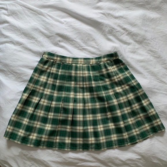 UO Green Plaid Pleated Skirt - Picture 4 of 4